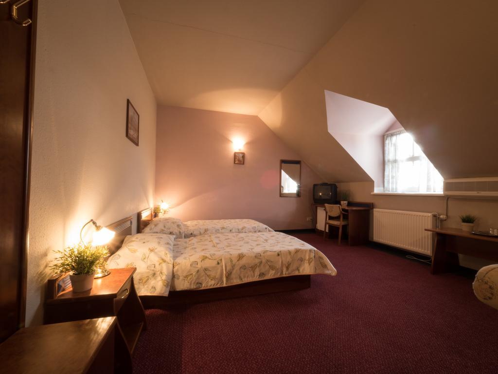 Hotel Aranysas Alsóörs 外观 照片